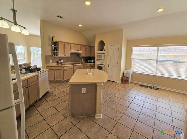 2253 N Ranch Estates Boulevard, New Braunfels, TX 78130
