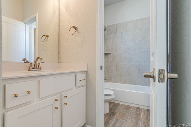 3707 Eliberis, San Antonio, TX 78261