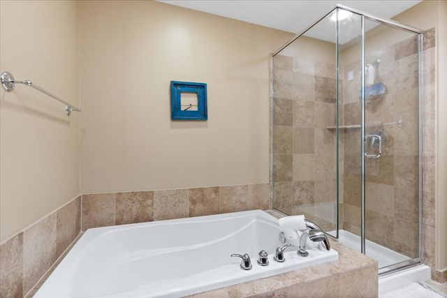 600 N LAKE SHORE Drive 2102, Chicago, IL 60611