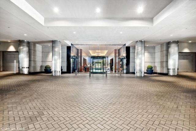 600 N LAKE SHORE Drive 2102, Chicago, IL 60611