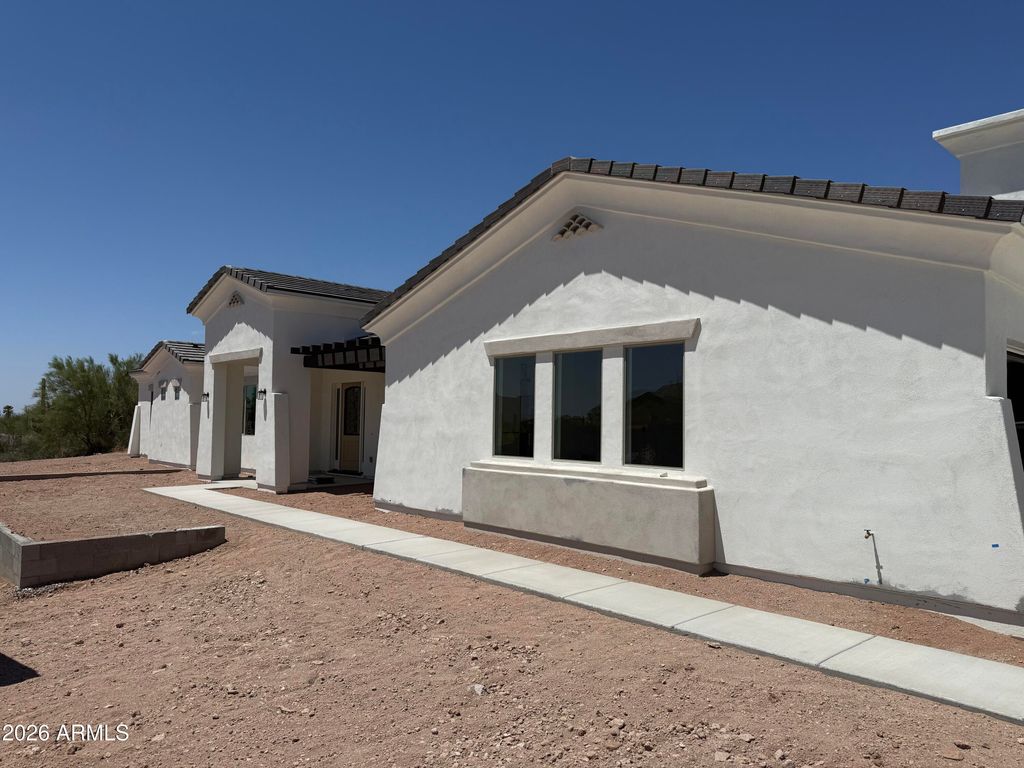 684 N MOON Road, Apache Junction, AZ 85119 — photo 3