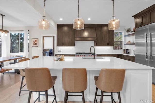 26400 Columbine Glen Avenue, Golden, CO 80401