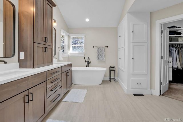 26400 Columbine Glen Avenue, Golden, CO 80401