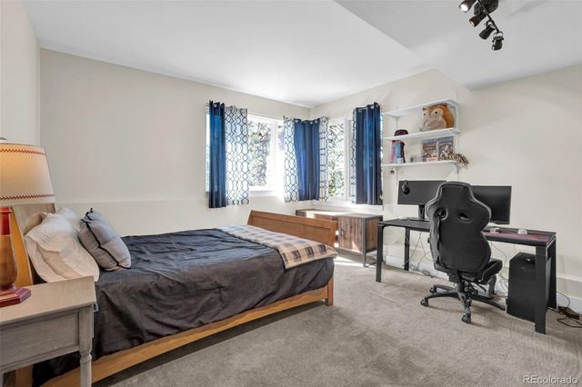 26400 Columbine Glen Avenue, Golden, CO 80401