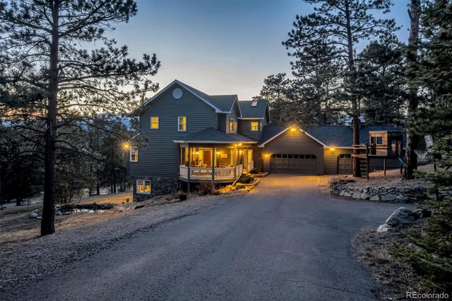 26400 Columbine Glen Avenue, Golden, CO 80401