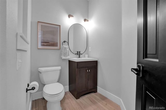 26400 Columbine Glen Avenue, Golden, CO 80401