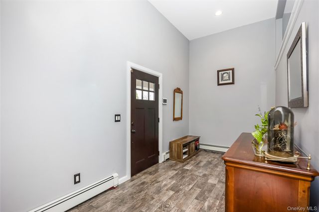 138 Rim Lane, Hicksville, NY 11801