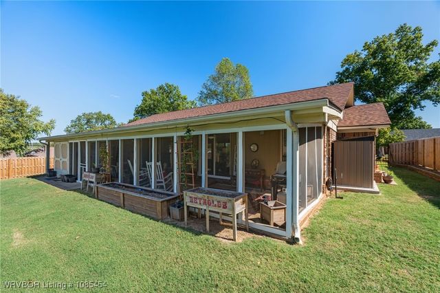 1507 9th Street, Van Buren, AR 72956