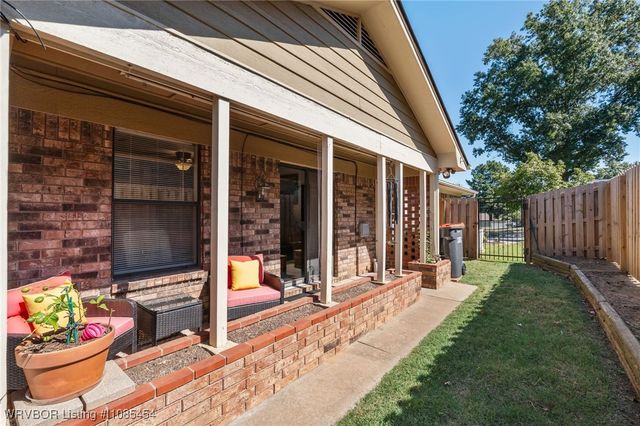 1507 9th Street, Van Buren, AR 72956