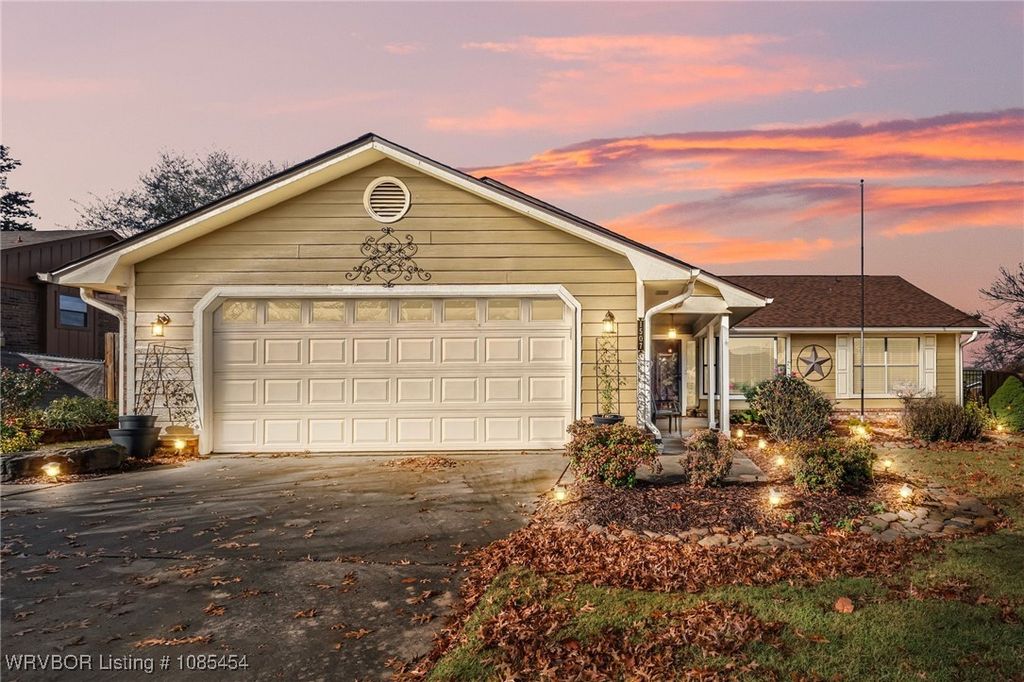 1507 9th Street, Van Buren, AR 72956