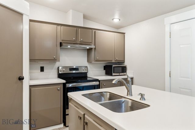 109 Run Way Lane, Livingston, MT 59047