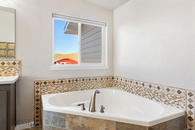 109 Run Way Lane, Livingston, MT 59047