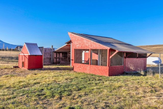 109 Run Way Lane, Livingston, MT 59047