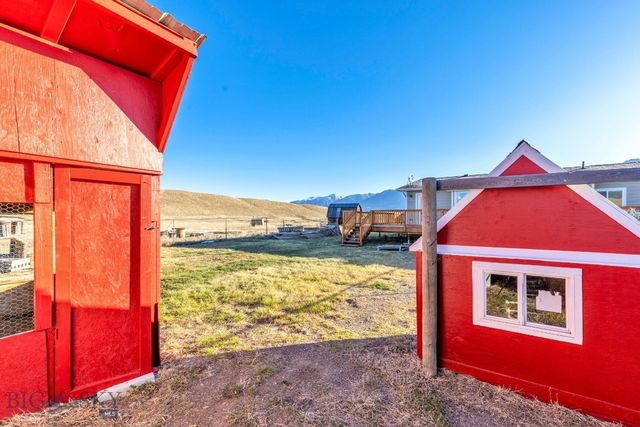 109 Run Way Lane, Livingston, MT 59047