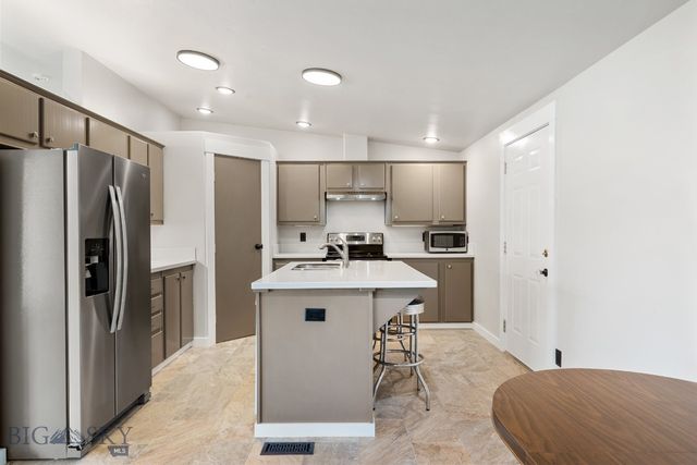 109 Run Way Lane, Livingston, MT 59047