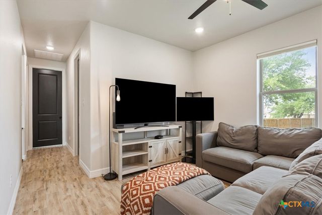 5017 Bella Charca Parkway, Nolanville, TX 76559