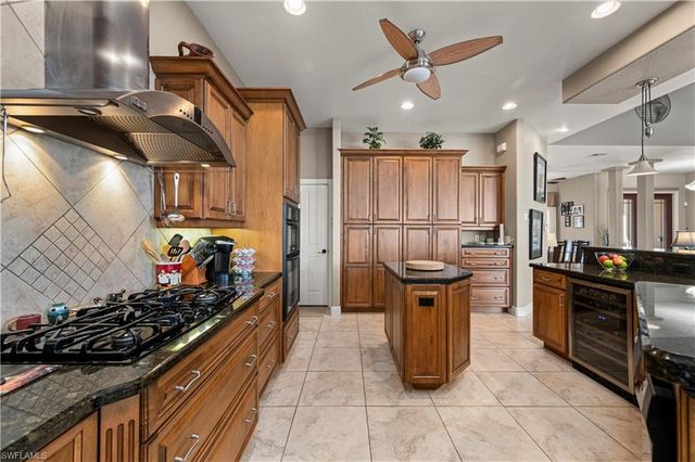 48 Colony Point DR, Punta Gorda, FL 33950