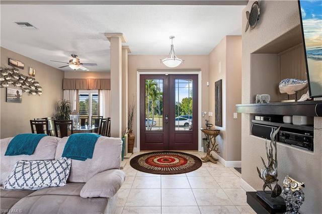 48 Colony Point DR, Punta Gorda, FL 33950