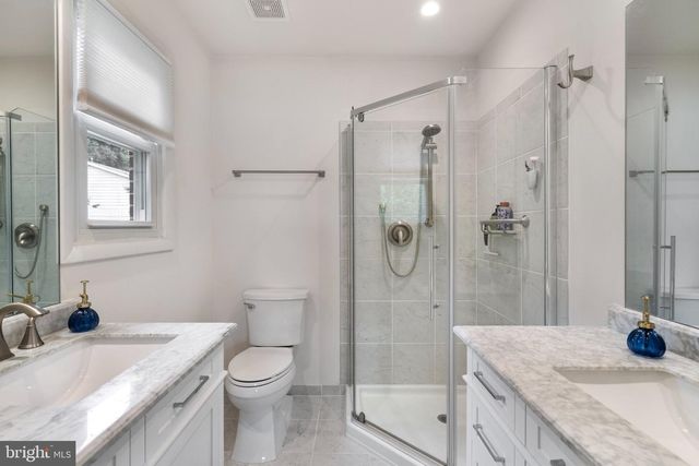 3153 CHARLES TOWN RD, Kearneysville, WV 25430