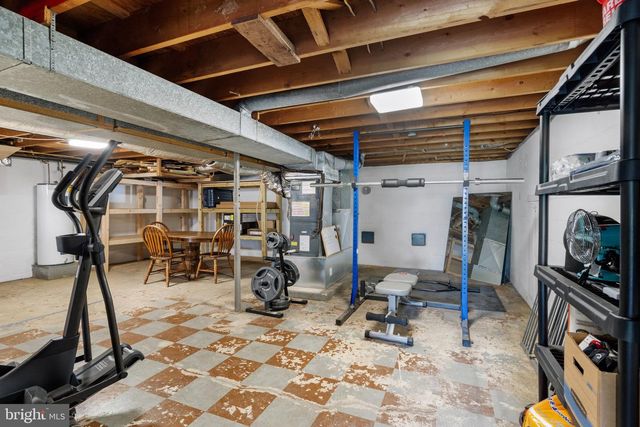 3153 CHARLES TOWN RD, Kearneysville, WV 25430
