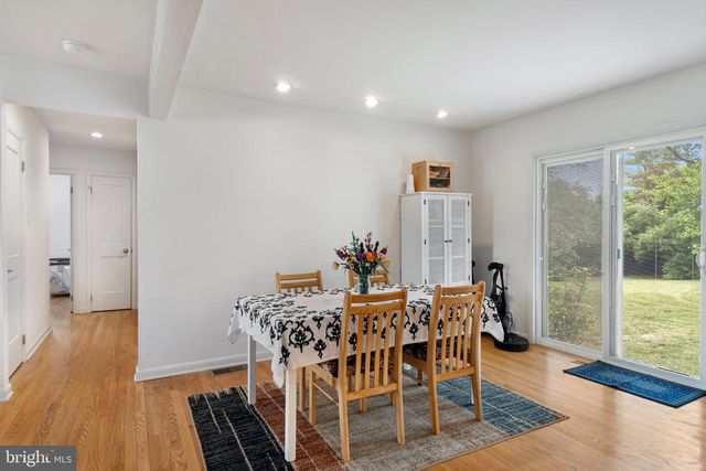 3153 CHARLES TOWN RD, Kearneysville, WV 25430