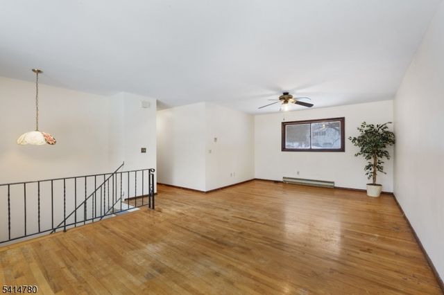 74 Sleepy Hollow Rd, Byram Twp., NJ 07821