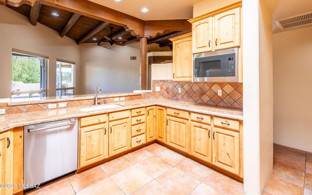 5550 W Open R Place, Tucson, AZ 85713