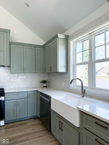 8835 S Slevins Drive, Nineveh, IN 46164