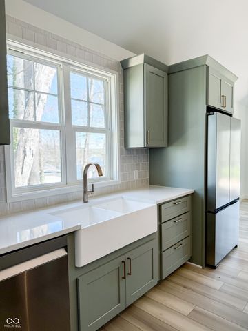 8835 S Slevins Drive, Nineveh, IN 46164