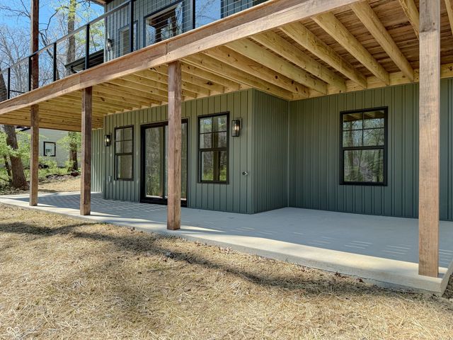 8835 S Slevins Drive, Nineveh, IN 46164