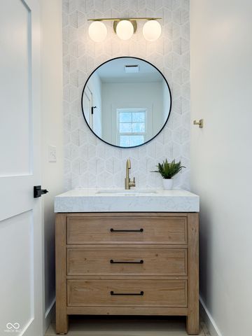 8835 S Slevins Drive, Nineveh, IN 46164