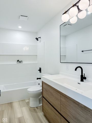 8835 S Slevins Drive, Nineveh, IN 46164