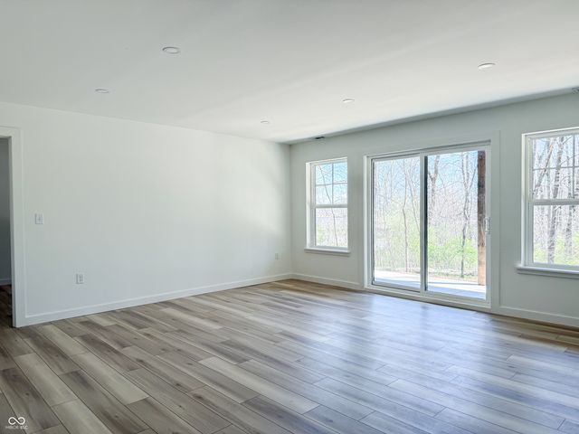 8835 S Slevins Drive, Nineveh, IN 46164