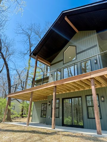 8835 S Slevins Drive, Nineveh, IN 46164