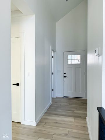 8835 S Slevins Drive, Nineveh, IN 46164