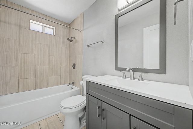 333 E PARK Avenue, Gilbert, AZ 85234