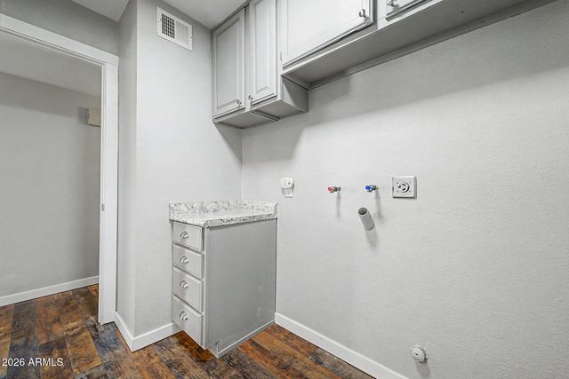 333 E PARK Avenue, Gilbert, AZ 85234