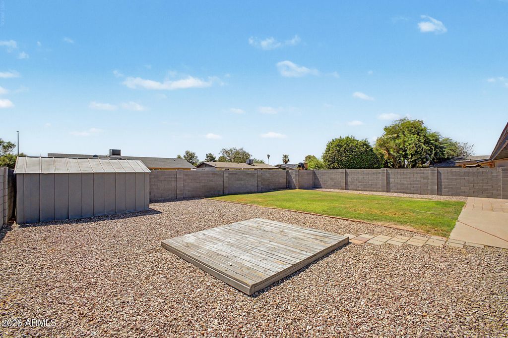 333 E PARK Avenue, Gilbert, AZ 85234 — photo 2