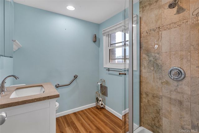 52 Mississippi Avenue, Bay Shore, NY 11706