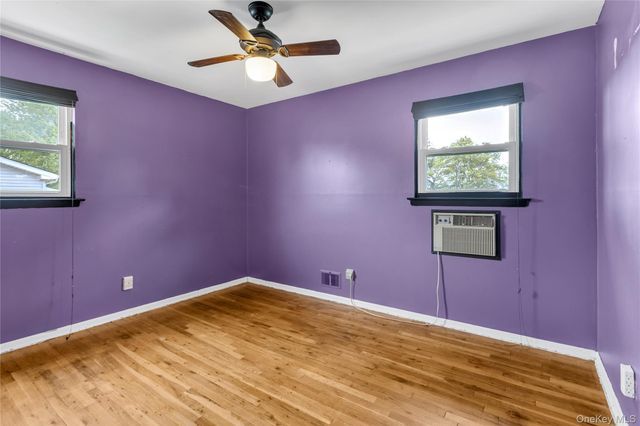 52 Mississippi Avenue, Bay Shore, NY 11706