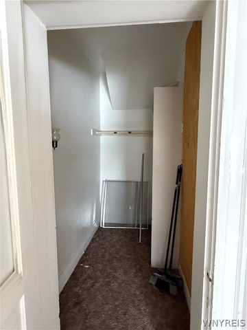 615 Chestnut Avenue, Niagara Falls, NY 14305