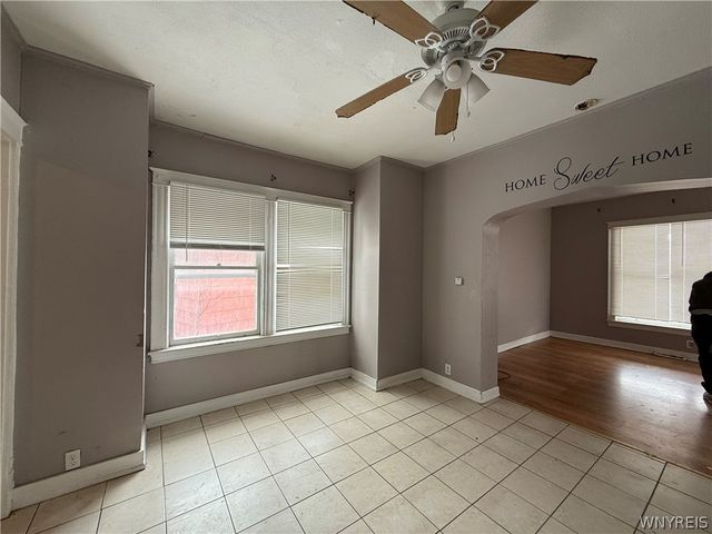 615 Chestnut Avenue, Niagara Falls, NY 14305