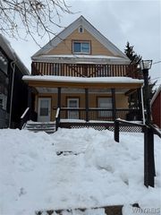 615 Chestnut Avenue, Niagara Falls, NY 14305