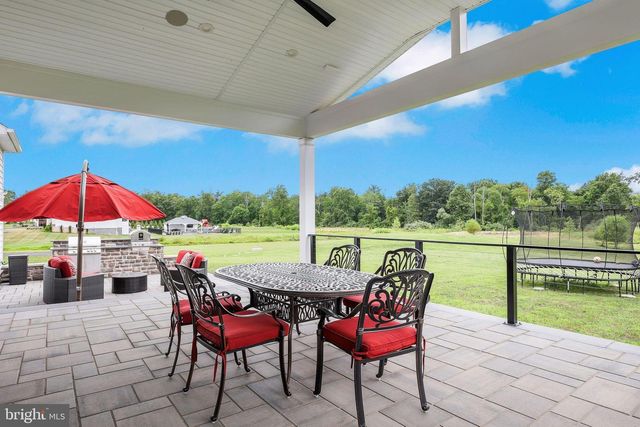 6934 GREENE MEADOW LN, New Hope, PA 18938