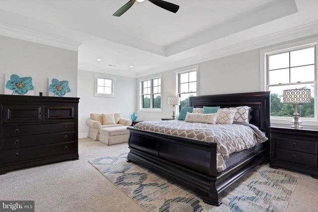 6934 GREENE MEADOW LN, New Hope, PA 18938