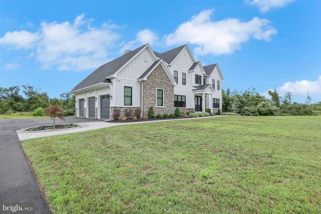 6934 GREENE MEADOW LN, New Hope, PA 18938