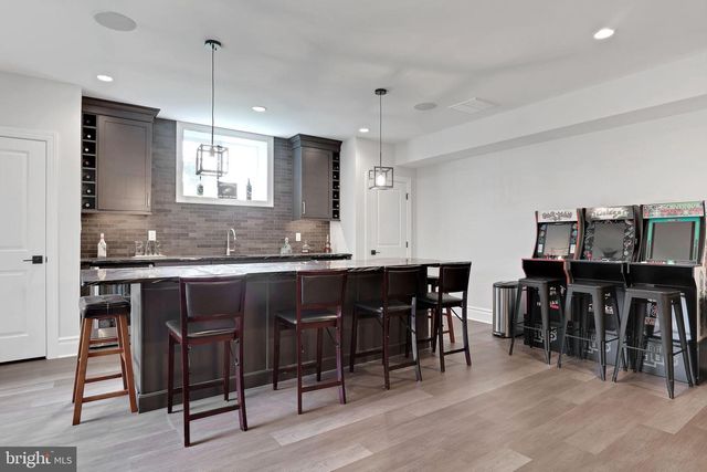 6934 GREENE MEADOW LN, New Hope, PA 18938