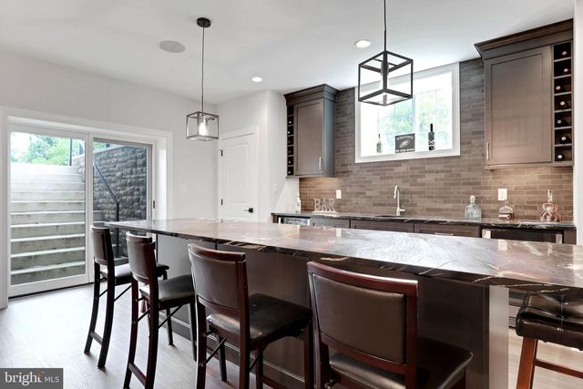 6934 GREENE MEADOW LN, New Hope, PA 18938