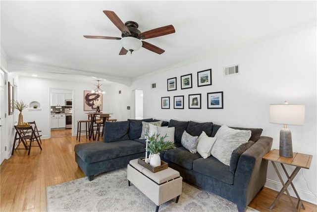5213 Rosewood Drive, Roeland Park, KS 66205