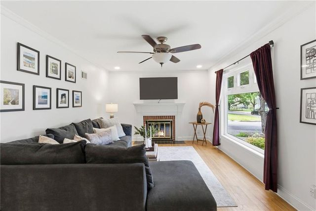 5213 Rosewood Drive, Roeland Park, KS 66205